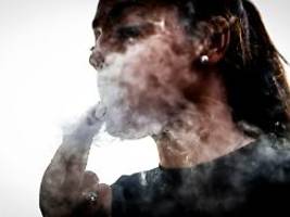 Unkontrolliert und gefährlich: Baller-Liquids - der süße und unberechenbare Rausch